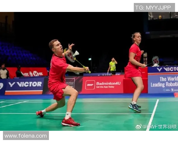 广州羽毛球队与上海羽毛球队赛后复盘分析双方状态与表现对比